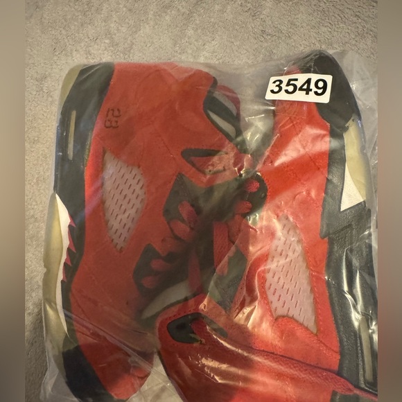 Air Jordan 5s Raging Bulls Size 6Y (7.5 Women) - Picture 9 of 9